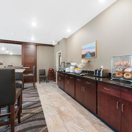 Cobblestone Hotel & Suites - Urbana Ngoại thất bức ảnh