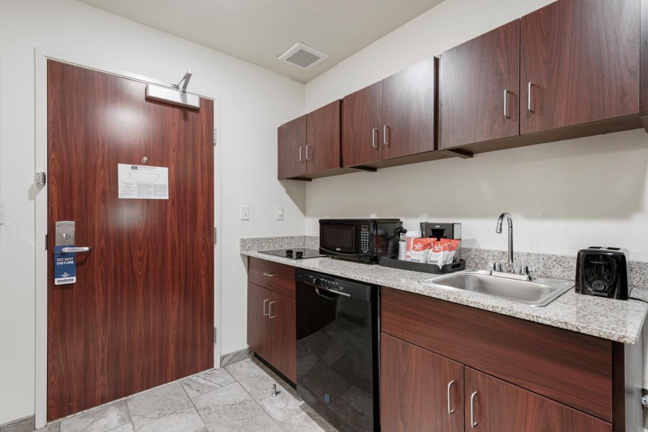 Cobblestone Hotel & Suites - Urbana Ngoại thất bức ảnh
