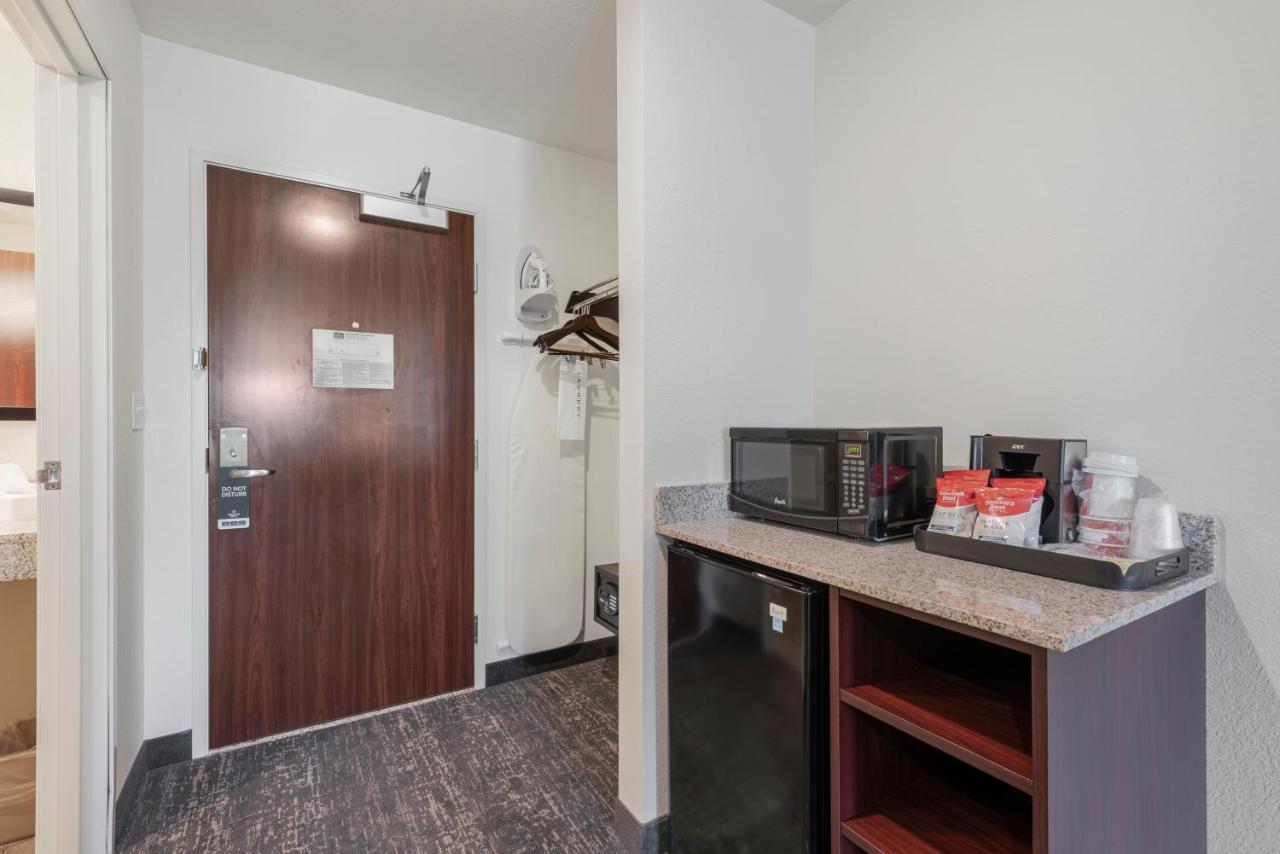 Cobblestone Hotel & Suites - Urbana Ngoại thất bức ảnh